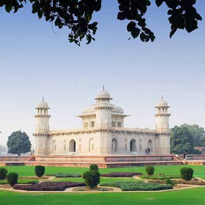 4 Days Taj Mahal Tour Package
